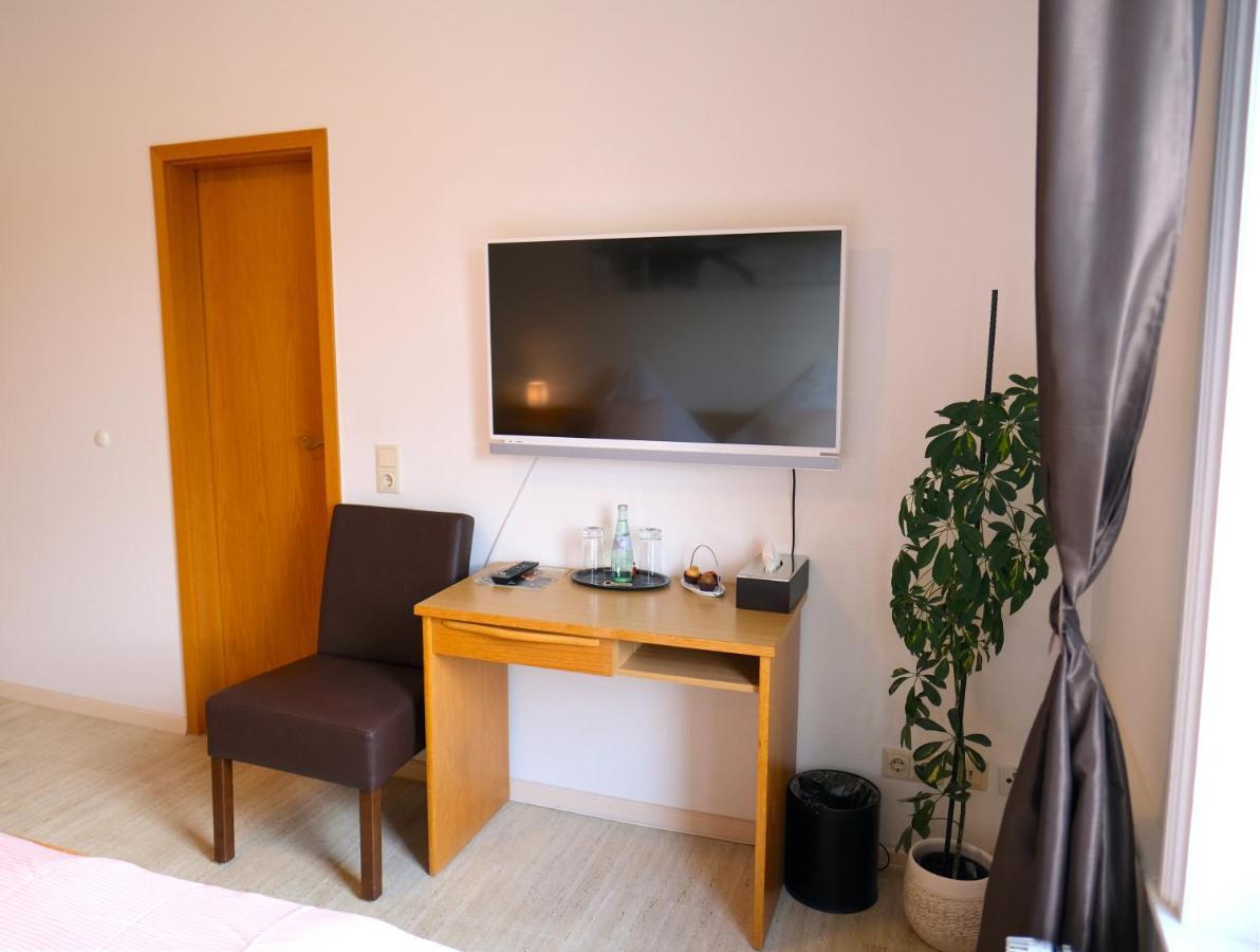Hotel Zur Linde Salzgitter Eksteriør billede